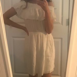Loose white express summer dress.